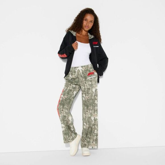 Formula 1 Tops - Women's F1 Camo Zip-Up Hoodie Graphic Sweatshirt - Black XXS